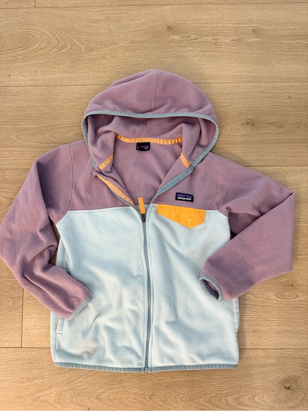 Patagonia Girls' Two-Tone Hooded Fleece Jacket in Lavender and Light Blue